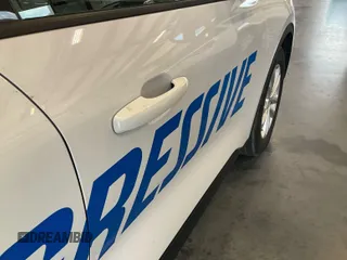 2020 Ford Escape SE z VIN 1FMCU0G62LUB45075, wystawiony jako IAAI lot #42743374 z przebiegiem 84 675 mil mil oraz . Historia ofert i sprzedaży dostępna na DreamBid. Obrazek 7.