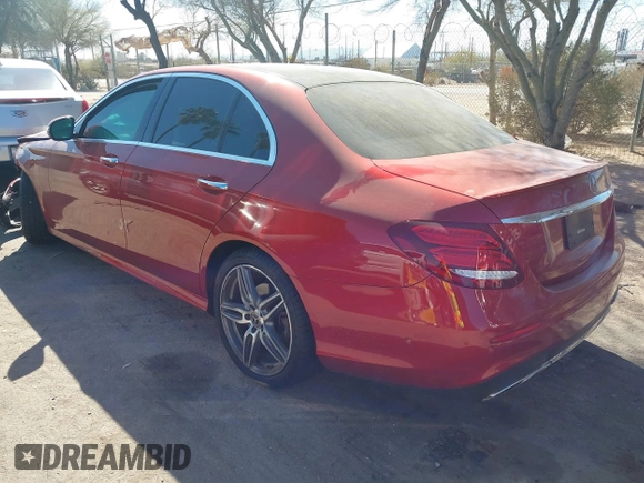 2019 Mercedes-Benz E 300 with VIN WDDZF4JB6KA555101, listed as a IAAI auction lot 41644889 with 78,812 mi miles and . Bid and sale history available at DreamBid. Image 3.