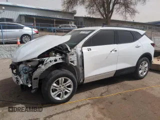 2020 Chevrolet Blazer LT z VIN 3GNKBBRA2LS530338, wystawiony jako Copart lot #50175075 z przebiegiem 74 859 mil mil oraz Szkody całkowita. Historia ofert i sprzedaży dostępna na DreamBid. Obrazek 1.