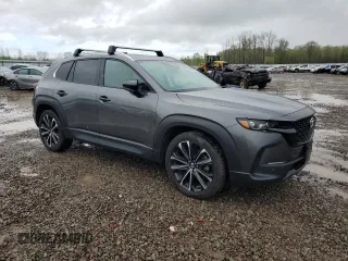 2023 Mazda CX-50 S Premium Plus z VIN 7MMVABEM0PN130397, wystawiony jako Copart lot #55559025 z przebiegiem 18 579 mil mil oraz Szkoda całkowita • Salvage title. Historia ofert i sprzedaży dostępna na DreamBid. Obrazek 4.