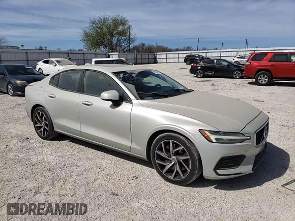 2019 Volvo S60 Momentum with VIN 7JRA22TK2KG001461, listed as a Copart auction lot 42370613 with 23,534 mi miles. Bid and sale history available at carsss.com. Image 11.