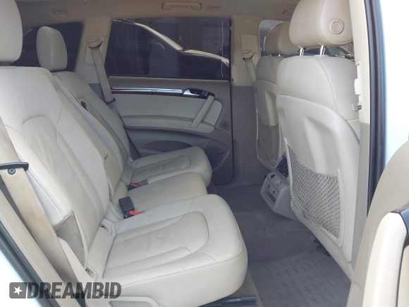 2015 Audi Q7 Premium Plus z VIN WA1LGAFE6FD028835, wystawiony jako IAAI lot #42358725 z przebiegiem 107 075 mil mil oraz . Historia ofert i sprzedaży dostępna na DreamBid. Obrazek 8.