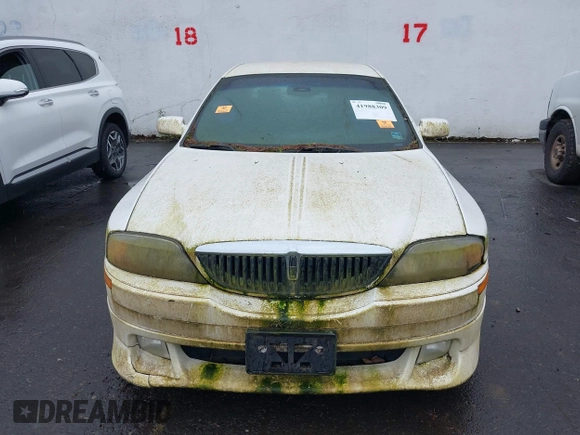 2000 Lincoln LS with VIN 1LNHM87A5YY873918, listed as a IAAI auction lot 41988309 with 1 mi miles. Bid and sale history available at carsss.com. Image 6.