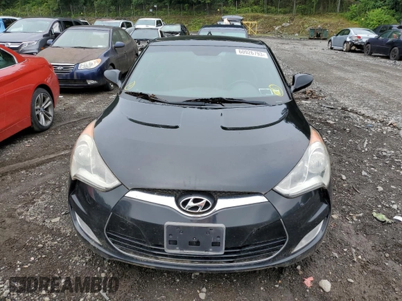 2016 Hyundai Veloster with VIN KMHTC6AD5GU250910, listed as a Copart auction lot 60926793 with 78,205 mi miles. Bid and sale history available at carsss.com. Image 5.