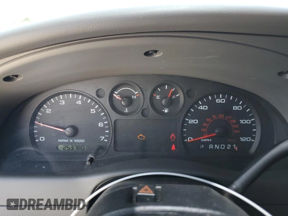 2010 Ford Ranger XL z VIN 1FTKR1ED3APA73551, wystawiony jako Copart lot #62852705 z przebiegiem 253 780 mil mil oraz Czysty tytuł • Clean title. Historia ofert i sprzedaży dostępna na DreamBid. Obrazek 9.