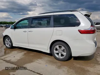 2018 Toyota Sienna XLE Auto Access Seat with VIN 5TDYZ3DC8JS954217, listed as a Copart auction lot 56164075 with 63,290 mi miles and Clean title. Bid and sale history available at DreamBid. Image 2.
