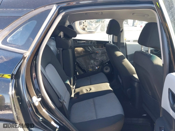 2021 Hyundai Kona SE with VIN KM8K1CAA3MU688486, listed as a IAAI auction lot 41166249 with 71,823 mi miles. Bid and sale history available at carsss.com. Image 8.
