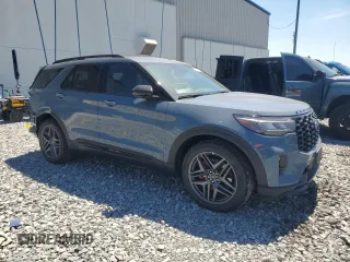 2025 Ford Explorer ST with VIN 1FMWK8GC4SGB16875, listed as a Copart auction lot 50733035 with 140 mi miles and Salvage Title. Bid and sale history available at carsss.com. Image 4.