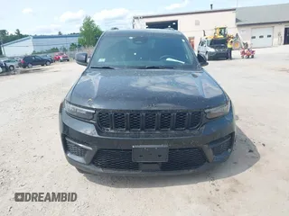2023 Jeep Grand Cherokee Laredo with VIN 1C4RJHAG2PC660094, listed as a IAAI auction lot 42390290 with 27,802 mi miles and . Bid and sale history available at DreamBid. Image 12.