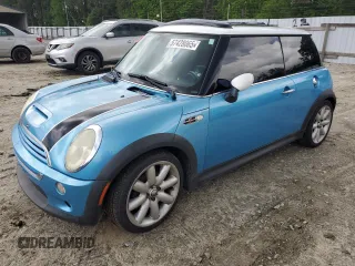 2003 MINI Hardtop S with VIN WMWRE33483TD64131, listed as a Copart auction lot 57428065 with 138,384 mi miles and Clean Title. Bid and sale history available at DreamBid. Image 1.