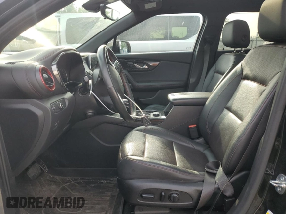 2020 Chevrolet Blazer RS z VIN 3GNKBKRS9LS668340, wystawiony jako Copart lot #54913965 z przebiegiem 86 611 mil mil oraz Szkoda całkowita • Salvage title. Historia ofert i sprzedaży dostępna na DreamBid. Obrazek 7.
