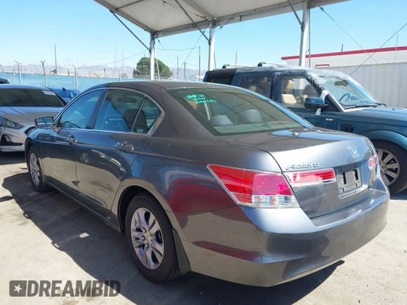 2012 Honda Accord LX Premium z VIN 1HGCP2F4XCA101593, wystawiony jako IAAI lot #41860693 z przebiegiem 76 912 mil mil oraz . Historia ofert i sprzedaży dostępna na DreamBid. Obrazek 3.