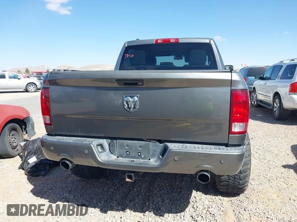 2013 Ram 1500 Express z VIN 1C6RR6KT8DS538406, wystawiony jako IAAI lot #41774359 z przebiegiem 154 338 mil mil oraz . Historia ofert i sprzedaży dostępna na DreamBid. Obrazek 16.