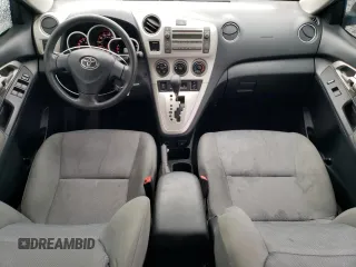 2010 Toyota Matrix S z VIN 2T1LE4EE9AC017087, wystawiony jako Copart lot #53549035 z przebiegiem 127 598 mil mil oraz Nie do naprawy • Non repairable. Historia ofert i sprzedaży dostępna na DreamBid. Obrazek 8.