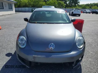 2014 Volkswagen Beetle Entry с VIN 3VWF17AT8EM638636, выставлен на аукционе Copart как лот 59119635 с пробегом 149 607 миль миль и Чистый • Clean title. История ставок и продаж доступна на DreamBid. Изображение 5.