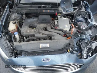 2019 Ford Fusion Hybrid SE with VIN 3FA6P0LU2KR148731, listed as a IAAI auction lot 41776405 with 1 mi miles. Bid and sale history available at carsss.com. Image 10.
