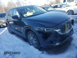 2025 Mazda CX-5 2.5 S Premium Plus Package with VIN JM3KFBEM3S0549118, listed as a Copart auction lot 43391455 with 3,141 mi miles and Salvage Title. Bid and sale history available at carsss.com. Image 4.