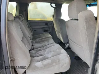 2004 Chevrolet Suburban LS with VIN 3GNGK26U54G216482, listed as a Copart auction lot 46129495 with 180,551 mi miles and Salvage Title. Bid and sale history available at carsss.com. Image 12.
