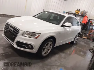 2016 Audi Q5 Prestige with VIN WA1W7AFP7GA001712, listed as a IAAI auction lot 41586298 with 98,725 mi miles. Bid and sale history available at carsss.com. Image 2.