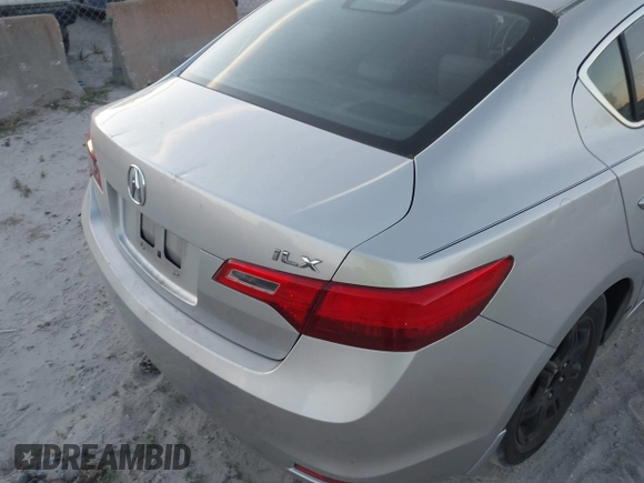 2013 Acura ILX with VIN 19VDE1F39DE010087, listed as a IAAI auction lot 41832973 with 214,137 mi miles. Bid and sale history available at carsss.com. Image 19.