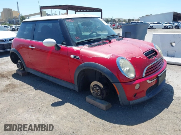 2005 MINI Hardtop S with VIN WMWRE33535TL12429, listed as a IAAI auction lot 42162496 with 176,573 mi miles and . Bid and sale history available at DreamBid. Image 1.