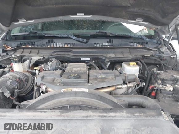2018 Ram 2500 Big Horn with VIN 3C6UR5DL7JG215873, listed as a IAAI auction lot 41656764 with 142,129 mi miles. Bid and sale history available at carsss.com. Image 10.
