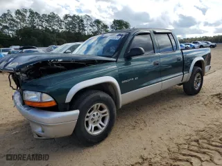 2002 Dodge Dakota SLT with VIN 1B7HL48N92S556512, listed as a Copart auction lot 83492024 with 272,649 mi miles and Salvage Title. Bid and sale history available at carsss.com. Image 1.