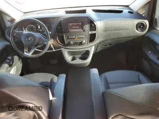 2020 Mercedes-Benz Metris with VIN W1WV0FEY0L3707677, listed as a Copart auction lot 88204725 with 29,945 mi miles and Salvage Title. Bid and sale history available at DreamBid. Image 8.