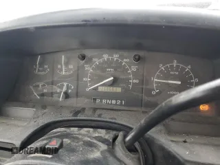 1997 Ford F-350 with VIN 1FTHF36G8VEB56577, listed as a Copart auction lot 84106284 with 126,868 mi miles and Salvage title. Bid and sale history available at DreamBid. Image 9.