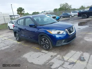 2018 Nissan Kicks SV with VIN 3N1CP5CUXJL506799, listed as a IAAI auction lot 41646564 with 75,580 mi miles. Bid and sale history available at carsss.com. Image 1.