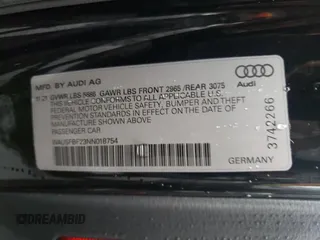 2022 Audi S7 Prestige z VIN WAUSFBF23NN018754, wystawiony jako Copart lot #71702952 z przebiegiem 7408 mil mil oraz . Historia ofert i sprzedaży dostępna na DreamBid. Obrazek 13.