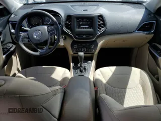 2019 Jeep Cherokee Latitude with VIN 1C4PJLCB5KD344560, listed as a Copart auction lot 51291715 with 15,710 mi miles and Non Repairable. Bid and sale history available at DreamBid. Image 8.