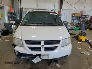 2005 Dodge Caravan SXT with VIN 2D4GP44L35R246076, listed as a Copart auction lot 52120915 with 217,861 mi miles and Non Repairable. Bid and sale history available at DreamBid. Image 5.
