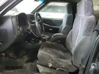 2002 GMC Sonoma SLS with VIN 1GTCS14WX28239250, listed as a Copart auction lot 46291075 with 186,402 mi miles and Salvage Title. Bid and sale history available at carsss.com. Image 7.