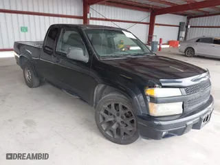 2005 Chevrolet Colorado LS ZQ8 with VIN 1GCCS196758184785, listed as a IAAI auction lot 42074061 with 305,600 mi miles. Bid and sale history available at carsss.com. Image 1.