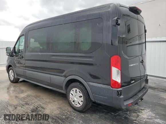 2022 Ford Transit Passenger XL z VIN 1FBAX2CG4NKA84392, wystawiony jako Copart lot #71061894 z przebiegiem 32 083 mil mil oraz Tytuł czysty. Historia ofert i sprzedaży dostępna na DreamBid. Obrazek 2.