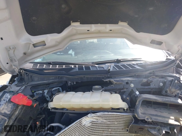 2022 Ford F-150 XL z VIN 1FTEW1EP7NKD78585, wystawiony jako IAAI lot #40264151 z przebiegiem Nie podano mil oraz . Historia ofert i sprzedaży dostępna na DreamBid. Obrazek 10.