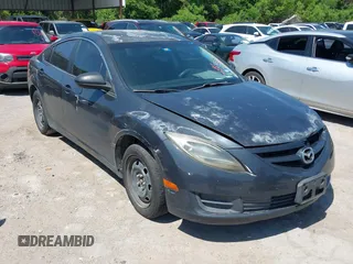 2013 Mazda 6 i Sport with VIN 1YVHZ8BH9D5M11992, listed as a IAAI auction lot 42047797 with 195,395 mi miles. Bid and sale history available at carsss.com. Image 1.