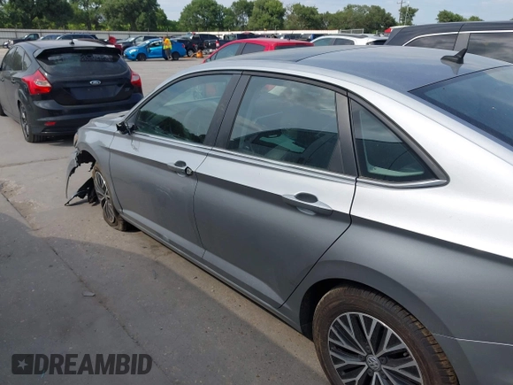 2020 Volkswagen Jetta S z VIN 3VWCB7BU1LM005223, wystawiony jako IAAI lot #42055485 z przebiegiem 48 270 mil mil oraz . Historia ofert i sprzedaży dostępna na DreamBid. Obrazek 14.