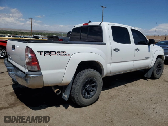2015 Toyota Tacoma with VIN 3TMLU4EN2FM172761, listed as a Copart auction lot 55286045 with 174,168 mi miles and Salvage title. Bid and sale history available at DreamBid. Image 3.