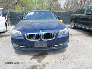 2013 BMW 5 Series 528i xDrive with VIN WBAXH5C52DD107297, listed as a IAAI auction lot 42004619 with 182,805 mi miles. Bid and sale history available at carsss.com. Image 6.