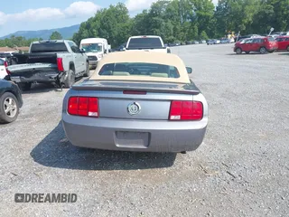 2007 Ford Mustang Deluxe with VIN 1ZVFT84N275210034, listed as a IAAI auction lot 42601412 with 78,078 mi miles and . Bid and sale history available at DreamBid. Image 17.