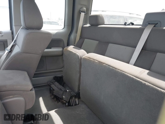 2005 Ford F-150 XLT with VIN 1FTPX14515NA48753, listed as a IAAI auction lot 42406393 with 133,841 mi miles and . Bid and sale history available at DreamBid. Image 8.