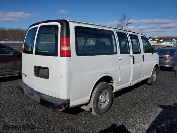 2007 Chevrolet Express Cargo Van with VIN 1GCFG15X871134955, listed as a Copart auction lot 44041315 with 54,327 mi miles and Clean Title. Bid and sale history available at carsss.com. Image 3.