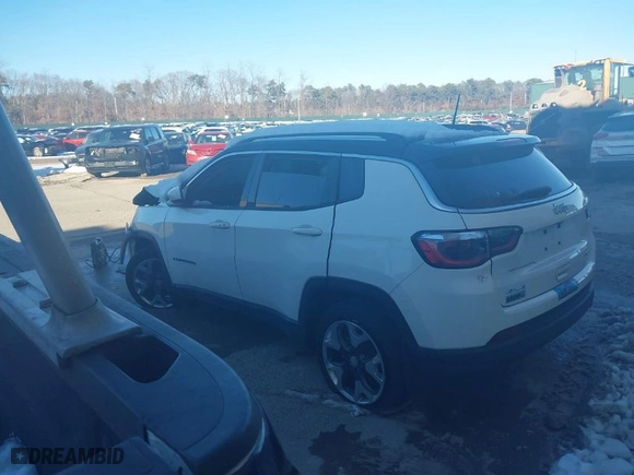 2018 Jeep Compass Limited with VIN 3C4NJDCB1JT372880, listed as a IAAI auction lot 38775768 with 14,243 mi miles. Bid and sale history available at carsss.com. Image 14.