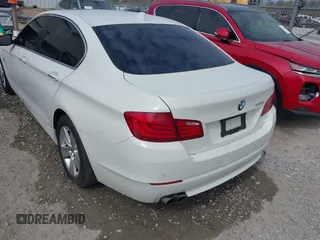 2013 BMW 5 Series 528i with VIN WBAXG5C5XDDY31063, listed as a IAAI auction lot 41713713 with Not Provided miles and . Bid and sale history available at carsss.com. Image 6.