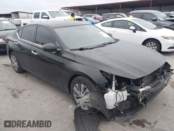 2019 Nissan Altima S with VIN 1N4BL4BV7KC240797, listed as a IAAI auction lot 41759210 with 89,840 mi miles and . Bid and sale history available at DreamBid. Image 1.