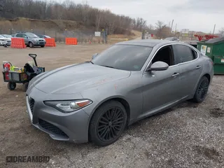 2017 Alfa Romeo Giulia Ti with VIN ZARFAEEN3H7550200, listed as a IAAI auction lot 41902045 with 0 mi miles. Bid and sale history available at carsss.com. Image 2.
