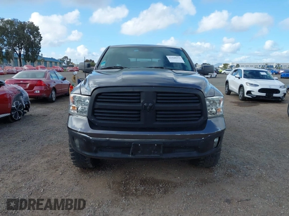 2016 Ram 1500 Big Horn z VIN 1C6RR7LT9GS409860, wystawiony jako IAAI lot #41948473 z przebiegiem 102 465 mil mil oraz . Historia ofert i sprzedaży dostępna na DreamBid. Obrazek 13.