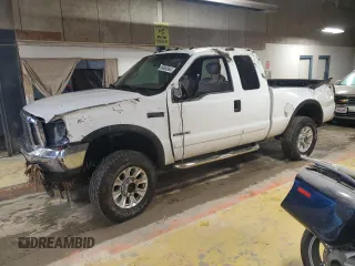 2002 Ford Super Duty F-250 XL with VIN 1FTNX21F22EB52075, listed as a Copart auction lot 86684864 with 274,604 mi miles and Salvage Title. Bid and sale history available at carsss.com. Image 1.